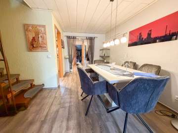 Ihre Zukunft beginnt hier: 4 Zimmer, Garten und jede Menge Möglichkeiten - Essbereich